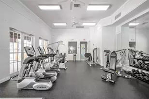 14634 SW 5th St, Pembroke Pines, FL 33027 - Photo 17