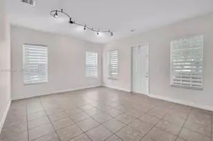 14634 SW 5th St, Pembroke Pines, FL 33027 - Photo 25