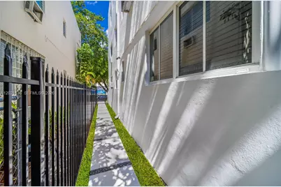 408 W 25th St #8, Miami Beach, FL 33140 - Photo 21