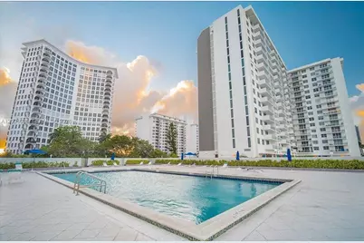 5601 Collins Ave #1517, Miami Beach, FL 33140 - Photo 23