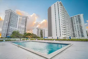5601 Collins Ave, Miami Beach, FL 33140 - Photo 23
