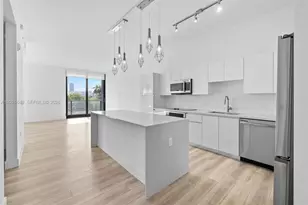 101 Diplomat Pkwy, Hallandale Beach, FL 33009 - Photo 3