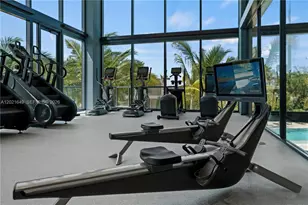 101 Diplomat Pkwy, Hallandale Beach, FL 33009 - Photo 43