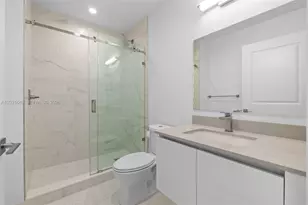 101 Diplomat Pkwy, Hallandale Beach, FL 33009 - Photo 21