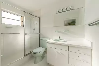 947 Lincoln St, Hollywood, FL 33019 - Photo 9