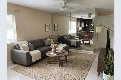 8801 SW 9th Ct, Pembroke Pines, FL 33025 - Photo 19