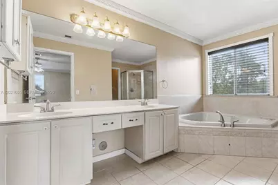 8801 SW 9th Ct, Pembroke Pines, FL 33025 - Photo 29