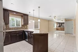 8801 SW 9th Ct, Pembroke Pines, FL 33025 - Photo 11