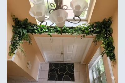 8801 SW 9th Ct, Pembroke Pines, FL 33025 - Photo 33