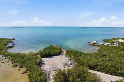 323 Bay View Ave, Key Largo, FL 33037 - Photo 33