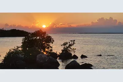 323 Bay View Ave, Key Largo, FL 33037 - Photo 41