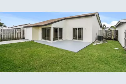 12324 SW 198th St, Miami, FL 33177 - Photo 15