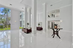 9725 NW 52nd St, Doral, FL 33178 - Photo 3