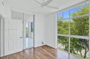 9725 NW 52nd St, Doral, FL 33178 - Photo 9
