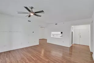 9725 NW 52nd St, Doral, FL 33178 - Photo 23
