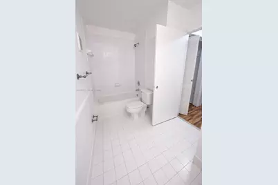 15761 SW 137 Ave #202, Miami, FL 33177 - Photo 25