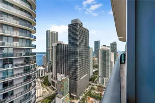 55 SW 9th St, Miami, FL 33130 - Photo 23