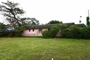 1667 NW 67th St, Miami, FL 33147 - Photo 13