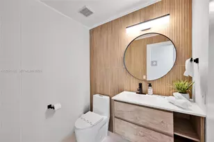 2940 NE 164th St, North Miami Beach, FL 33160 - Photo 23