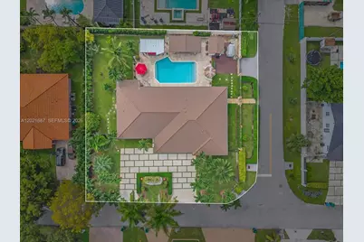 9796 NW 28th Ter, Doral, FL 33172 - Photo 47