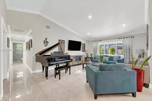 9796 NW 28th Terrace, Doral, FL 33172 - Photo 7