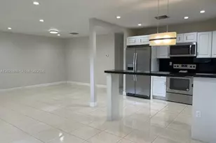 372 NE 162nd St, Miami, FL 33162 - Photo 5