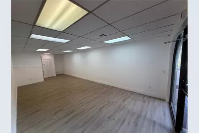 517 SW 12th Ave, Miami, FL 33130 - Photo 3