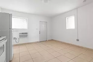 651 SW 4th Ave, Homestead, FL 33030 - Photo 9