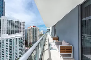 1300 Brickell Bay Dr, Miami, FL 33131 - Photo 17