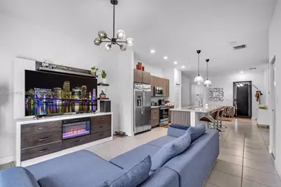 8015 NW 104th Ave #3, Doral, FL 33178 - Photo 13