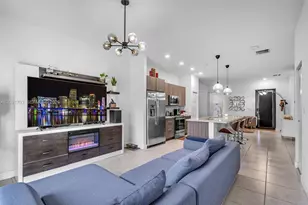 8015 NW 104th Ave, Doral, FL 33178 - Photo 13