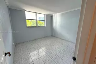 3660 NE 166th St, North Miami Beach, FL 33160 - Photo 5