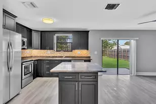14212 NE 4th Ave, Miami, FL 33161 - Photo 7