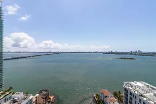 460 NE 28th St, Miami, FL 33137 - Photo 3