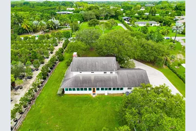 24545 SW 192nd Ave, Homestead, FL 33031 - Photo 3