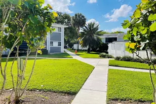 9715 Hammocks Blvd, Miami, FL 33196 - Photo 33