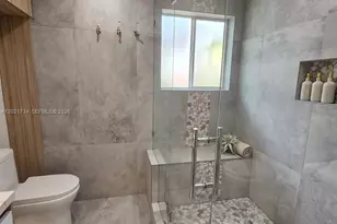 2908 N 36th Ave, Hollywood, FL 33021 - Photo 9