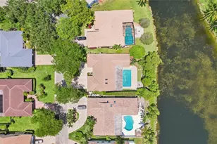 483 NW 107th Ave, Coral Springs, FL 33071 - Photo 49