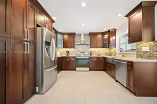 1183 Robin Ave, Miami Springs, FL 33166 - Photo 11