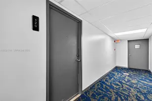 2000 Atlantic Shores Blvd, Hallandale Beach, FL 33009 - Photo 21