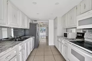 2000 Atlantic Shores Blvd, Hallandale Beach, FL 33009 - Photo 5
