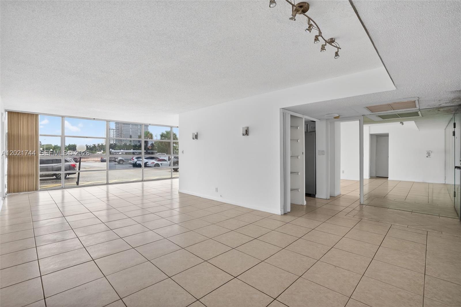 2000 Atlantic Shores Blvd #120 - 2000 Atlantic Shores Blvd #120, Hallandale Beach, FL 33009 Luxury Property | Jose Angel Pina