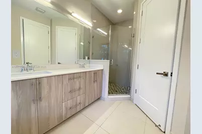 170 SE 7th Way #170, Pompano Beach, FL 33060 - Photo 7
