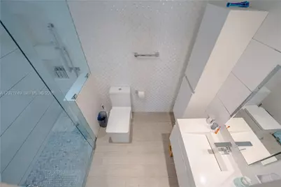 11155 NW 70th St, Doral, FL 33178 - Photo 27