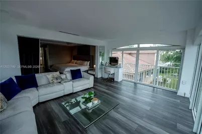 11155 NW 70th St, Doral, FL 33178 - Photo 35