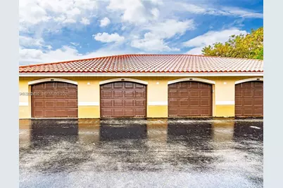 215 SW 117th Ter #14107, Pembroke Pines, FL 33025 - Photo 19