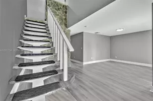 14212 NE 4th Ave, Miami, FL 33161 - Photo 13