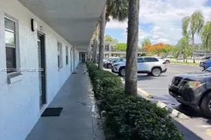 9440 SW 8th St, Boca Raton, FL 33428 - Photo 3