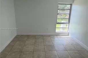 3901 SW 109th Ave, Miami, FL 33165 - Photo 9