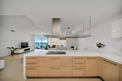 17301 Biscayne Blvd #907, North Miami Beach, FL 33160 - Photo 13
